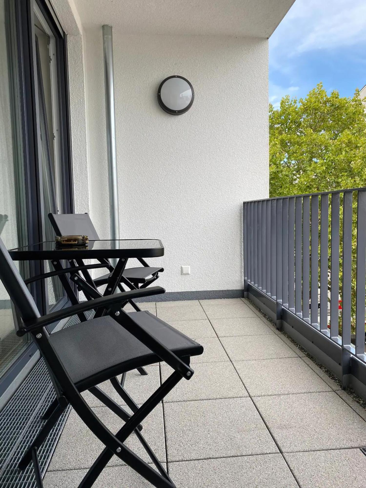 Schoenes 2 Zimmer Apartment Zentral Gelegen Pforzheim Dış mekan fotoğraf