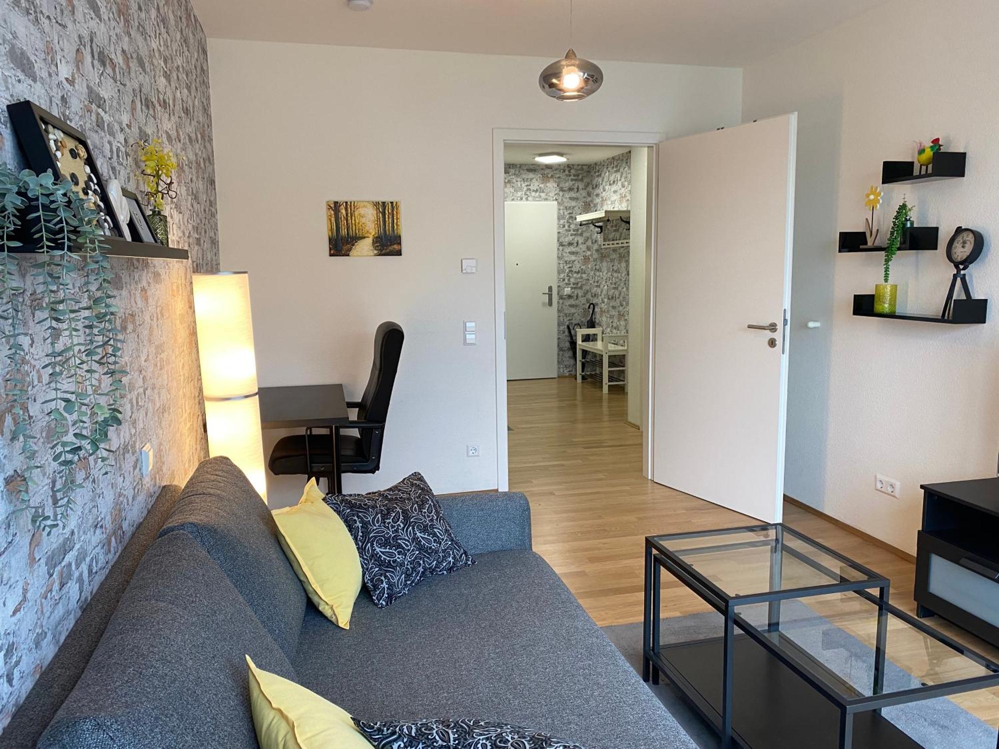 Schoenes 2 Zimmer Apartment Zentral Gelegen Pforzheim Dış mekan fotoğraf