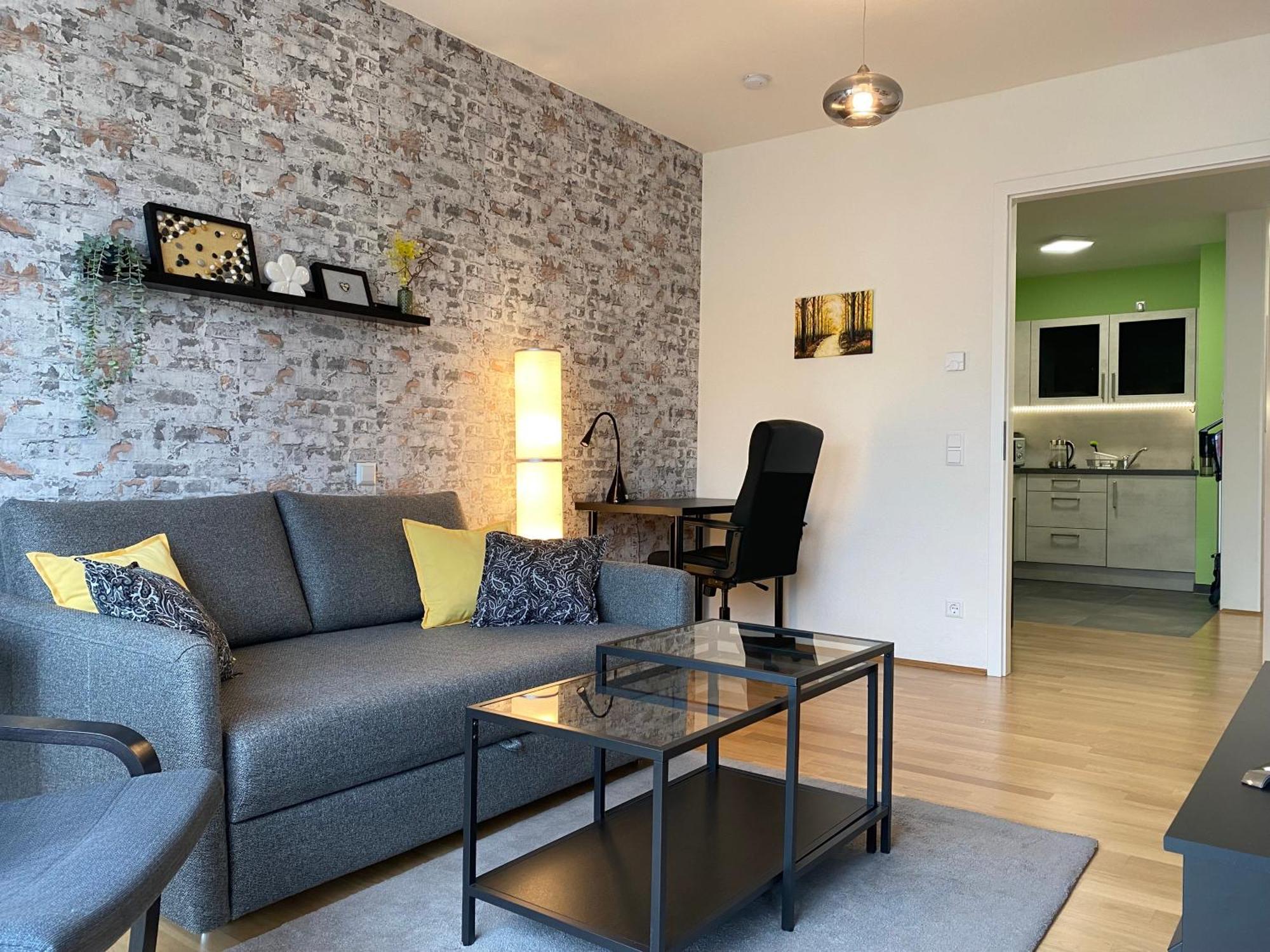 Schoenes 2 Zimmer Apartment Zentral Gelegen Pforzheim Dış mekan fotoğraf